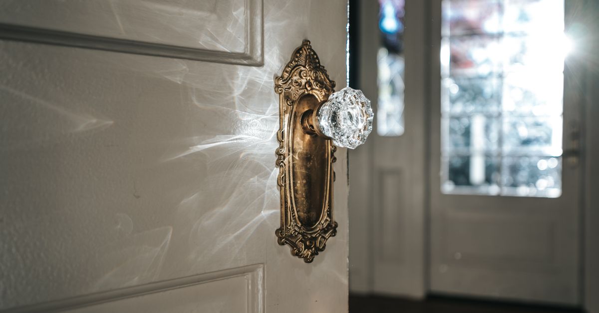 Deadbolt Installation — Venice Locksmith Corp